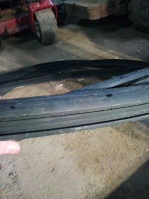 1 1/2'' Rigid Boat Rub Rail Molding No Insert 30 Foot Sections