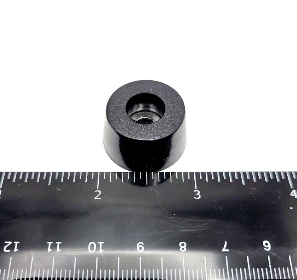 Altavoces de audio de parachoques cónicos pies de equipo de goma de 1" de ancho x 1/2" de alto amplificadores Foto 3 de 4