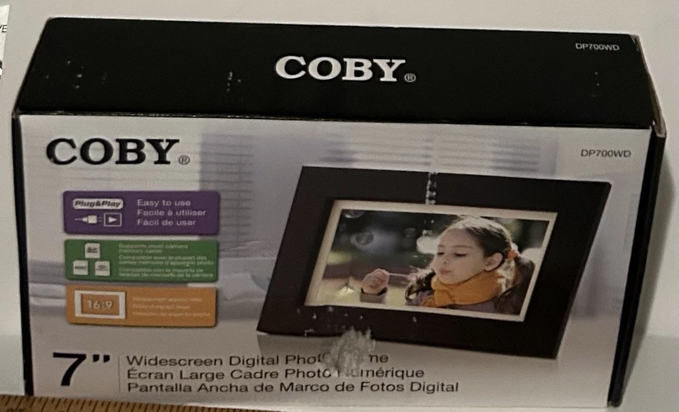 Coby DP700WD 7" Digital Picture Frame - Image 2 of 3
