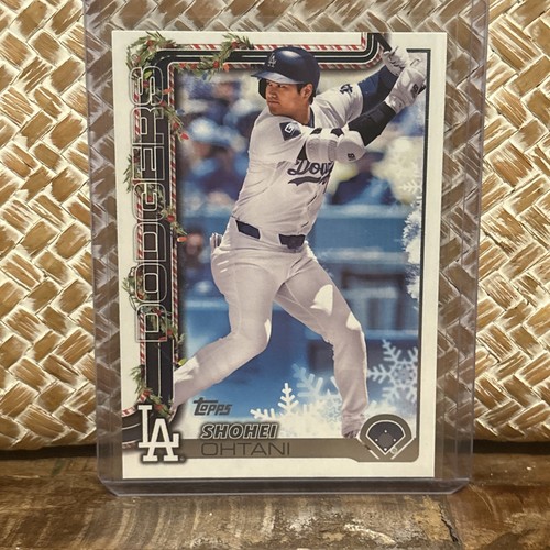 Shohei Ohtani 2025 Topps Holiday #H200 Los Angeles Dodgers Holiday Back SP