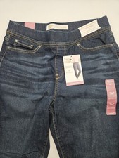NWT Signature Gold Levi Strauss Totally Shaping Pull On Blue Skinny Jeans 14
