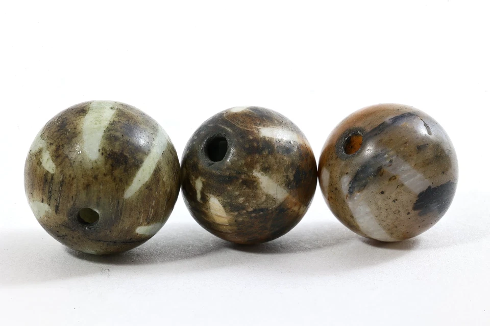 Set of Three Ancient Pair Of Genuine Old Pumtek Gzi Dzi Bead Thousand years 1stG - Image 3 of 4