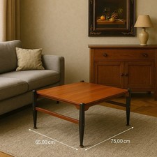 Vintage Couchtisch der 1960er Jahre Massives Holz Mahagoni Furniert