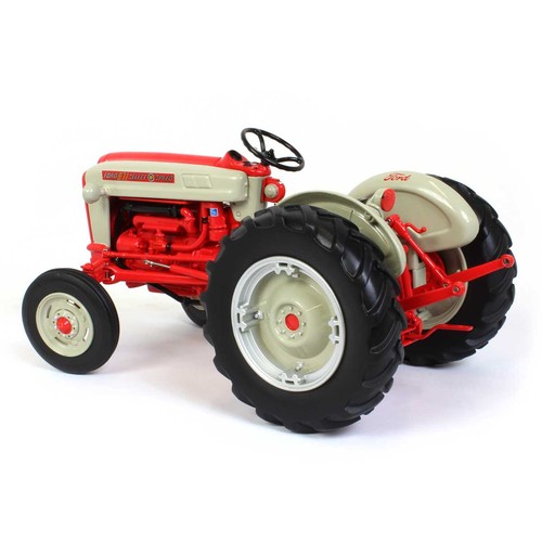 1/16 Scale Ford 871 Select-O-Speed Wide Front Prestige Series Tractor by ERTL - Picture 4 of 8