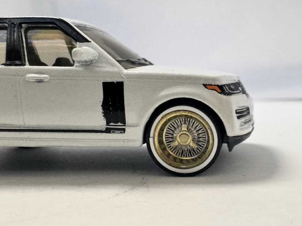 Land Rover Vogue SE 2018 caja de cerillas blanca piezas móviles rueda personalizada suelta cambio bajo Foto 2 de 4