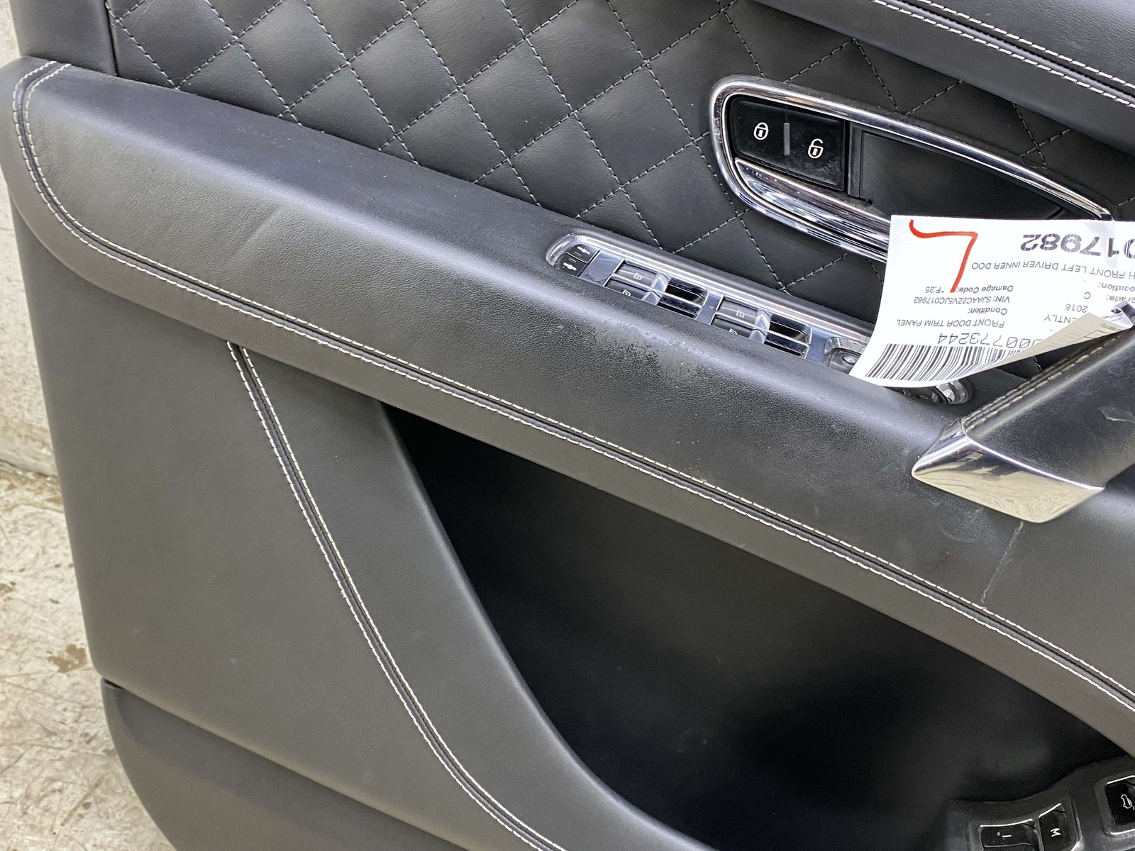 Bentley Bentayga 2015-2020 Front Left Inner Door panel Black