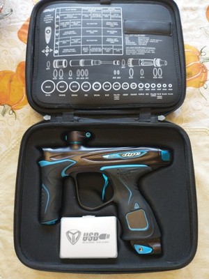 Carbon/Blue Dye M2 Paintball Marker Gun