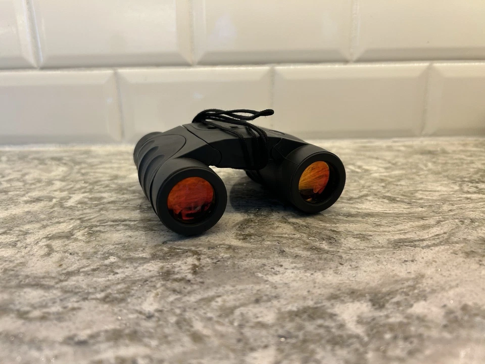 High Sierra Tahoe Binoculars 10x25 Waterproof Fogproof With Case - Image 2 of 4