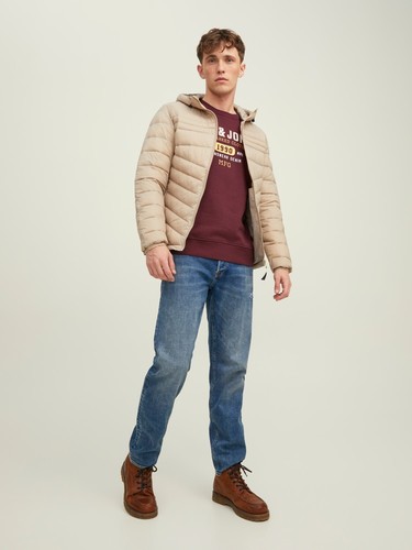 Jack & Jones JJStamp Crew Neck and Long Sleeve Fleece Sweatshirt - BURGUNDY - Picture 5 of 5