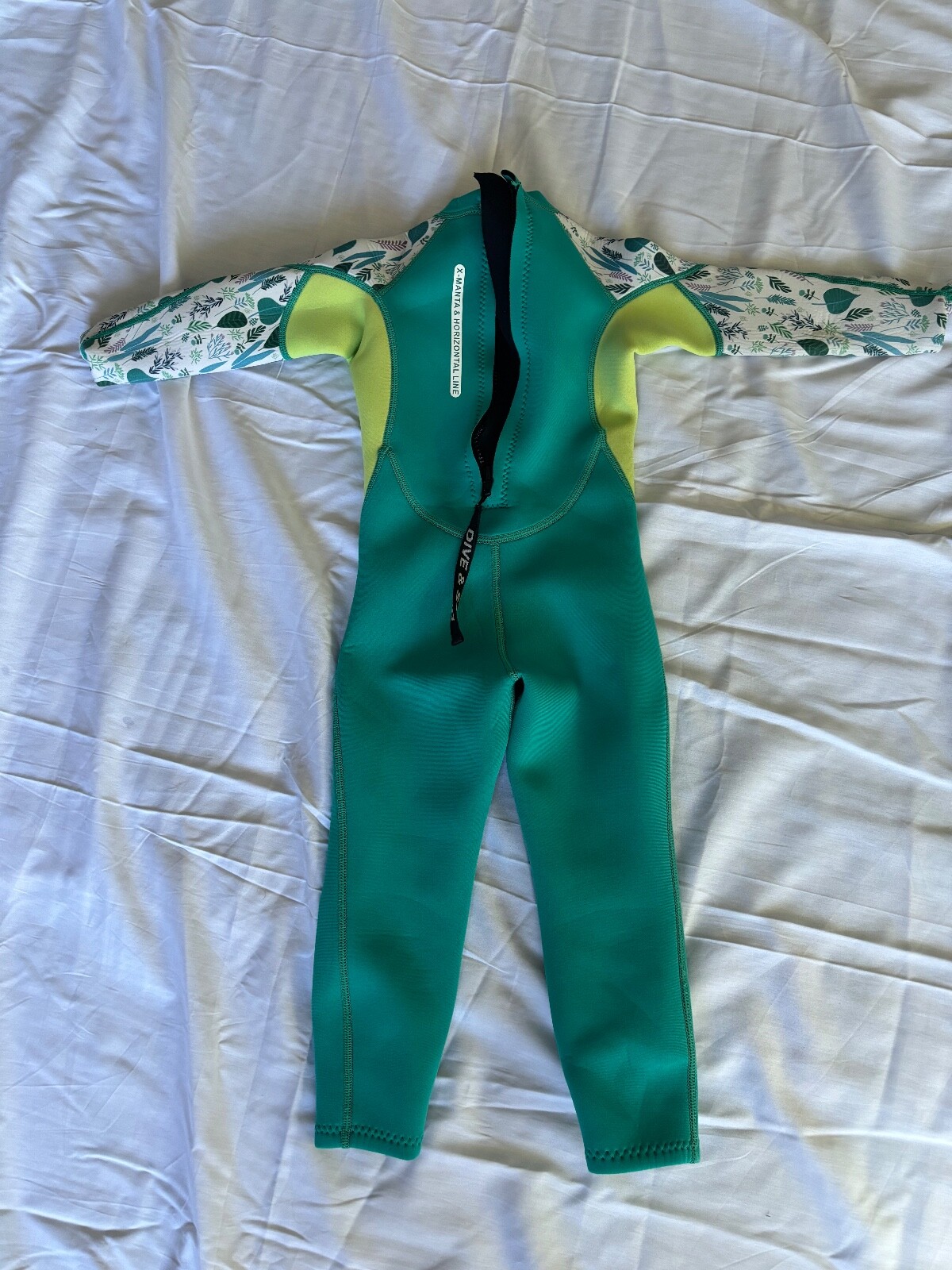 Dive And Sail Wet Suit Manta Surfing Beach Wear Size Small, Kids eBay