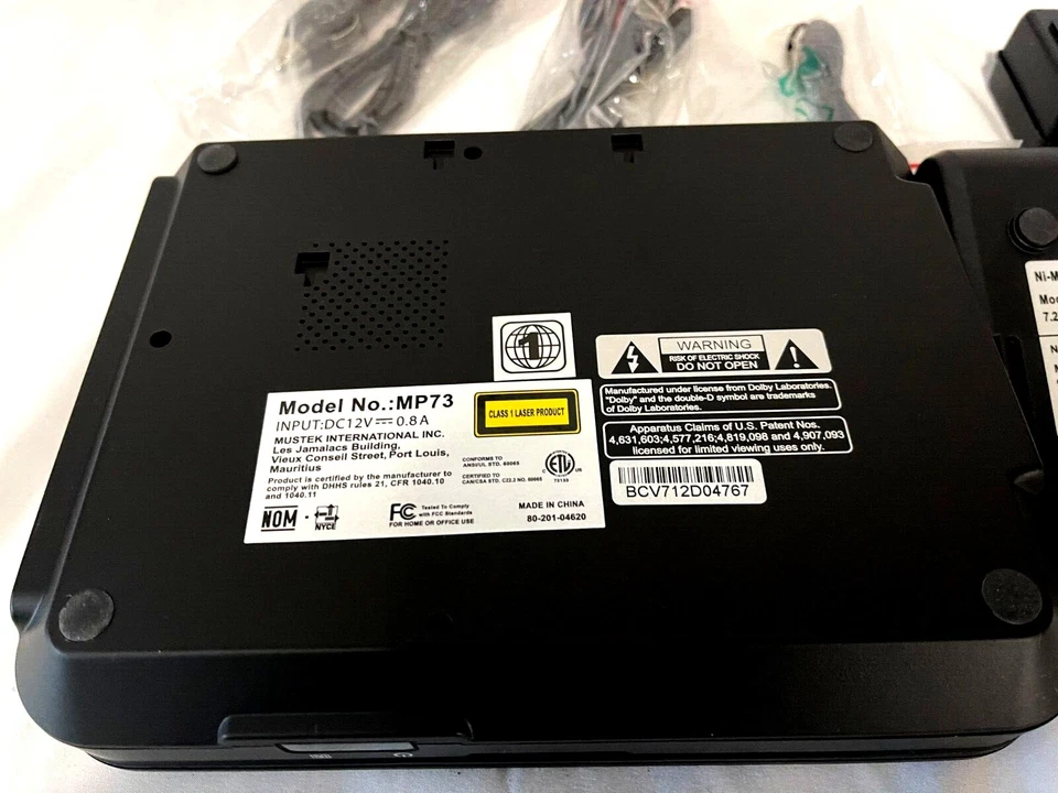 Mustek MP73 Portable DVD Player 7" Wide Screen - Image 4 of 4