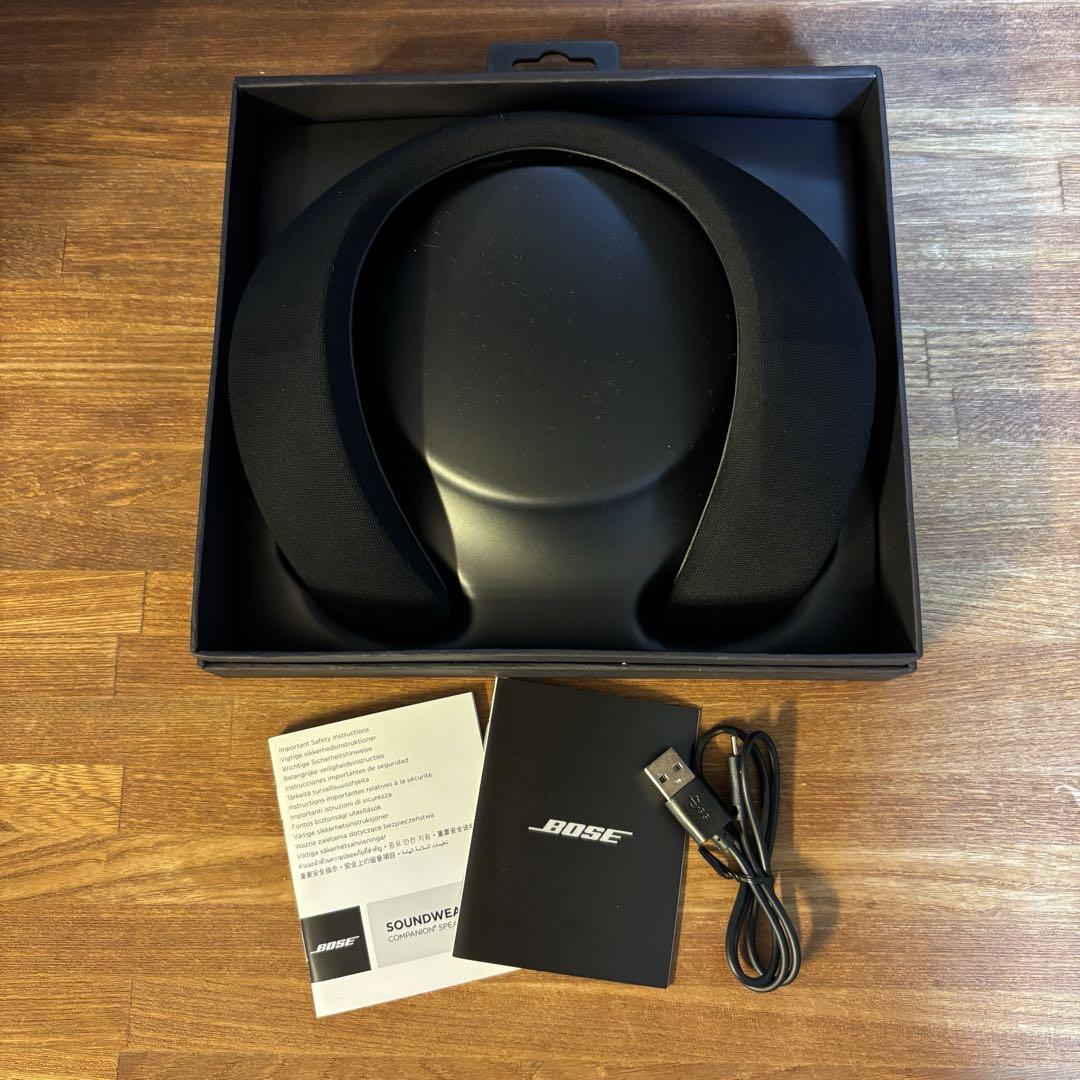 Bose SoundWear Companion Speaker Wearable Neck Speaker Black Bose SoundWear Companion Speaker Wearable Neck Speaker Black