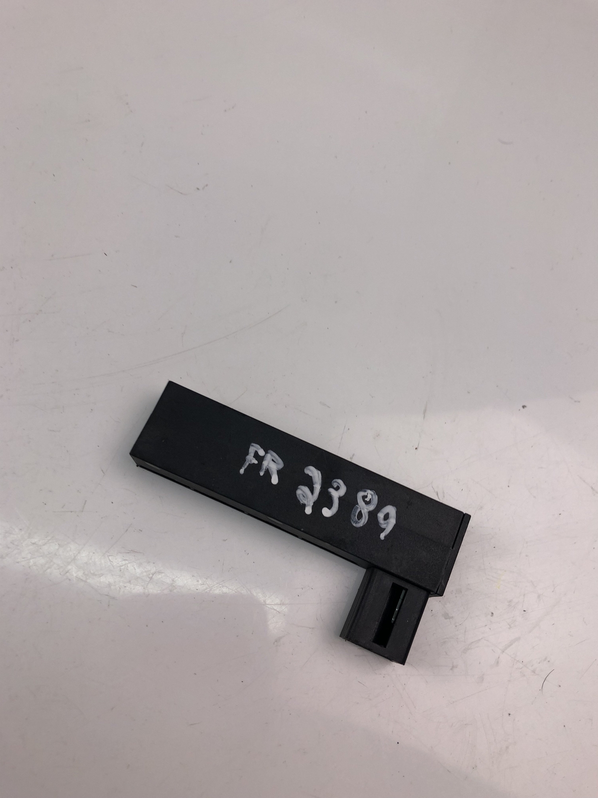 Amplificador Antena FR2389 VOLVO 31346697