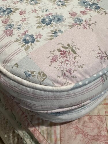 Shabby Chic Rachel Ashwell Set 4 CHAIR PADS Pink Blue Simply British Roses NEW! - Picture 1 of 9