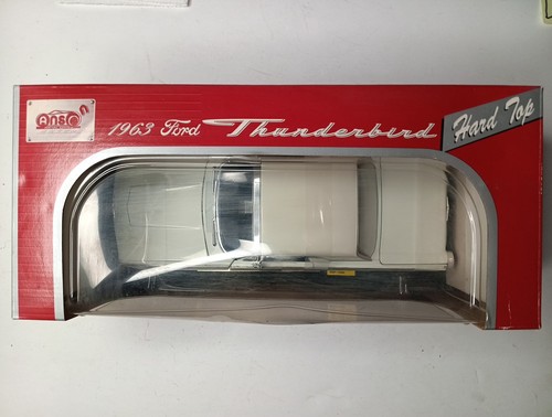 ANSON 1963 WHITE FORD THUNDERBIRD HARD TOP 1:18 SCALE DIECAST NIB/BANDS ATTACHED - Picture 4 of 15