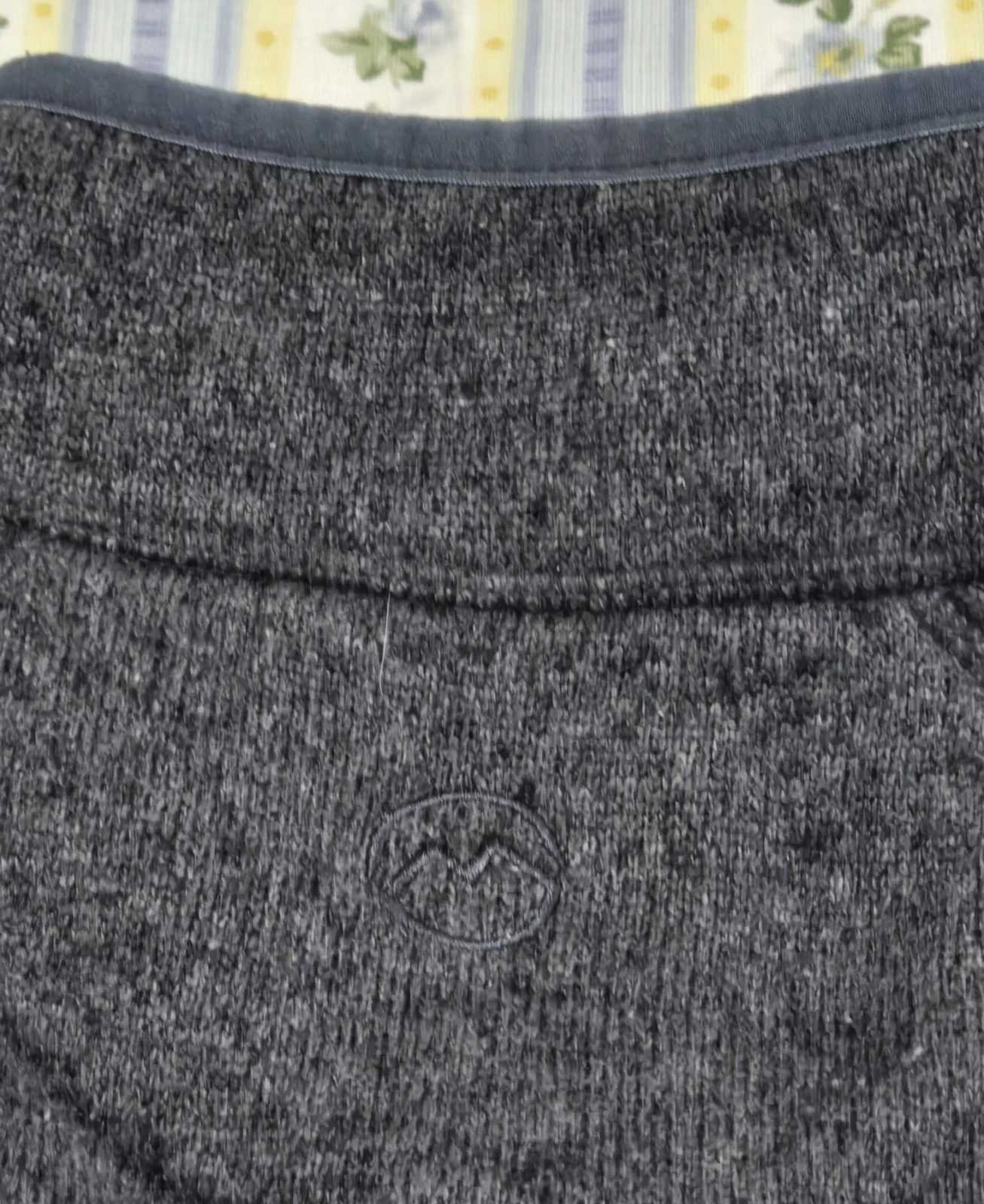 Magellan Outdoors Mens MEDIUM  Gray Full Zip Sweater Fleece Jacket Arm Pocket image 5