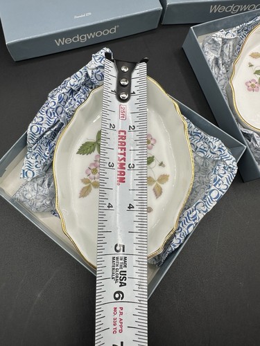 Wedgwood Wild Strawberry Silver Tray Pair in Original Boxes - Bone China (L) - Picture 6 of 8