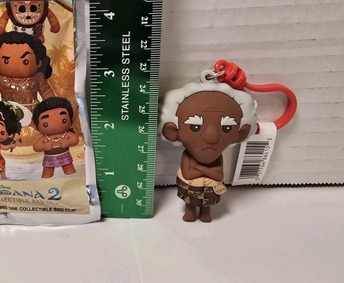 2.5" Moana 2 KELE the ELDER Figural Bag Clip 2025 Exc A Rare - Grumpy Gardener - Picture 2 of 12