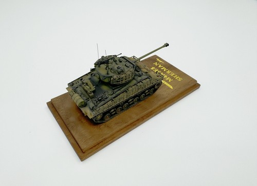 Triumph 72002 1/72 Segunda Guerra Mundial EE. UU. Sherman M4A3E8 Easy Eight Tank Thunder modo acabado - Imagen 4 de 8