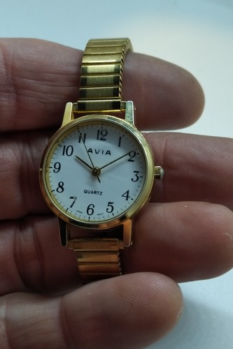 VINTAGE WATCH AVIA QUARTZ CLASSIC GOLD PLATED CIRCA 1990S BUSINESS WATCH - Picture 9 of 12