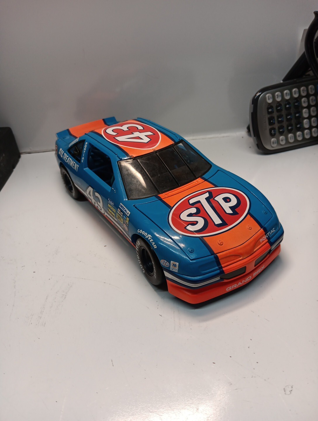 Picture 1 of 4