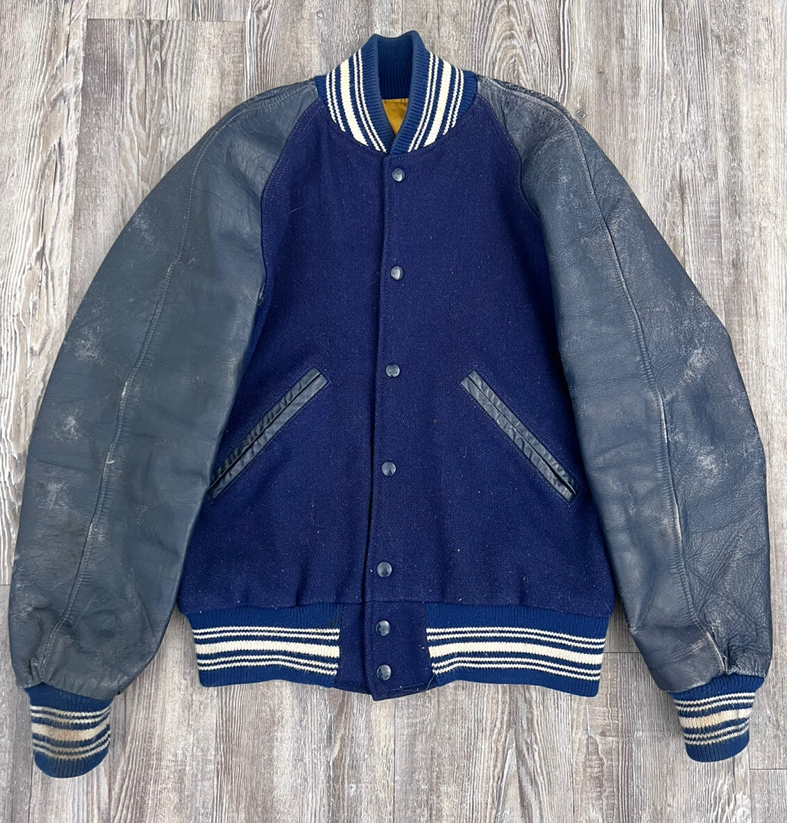 ジャケット・アウター 60s 70s USA fade blue harrington jacket Vintage Distressed 60s 70s Kaye Bros. Chicago Award Varsity