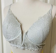 Victoria's Secret PINK Lacey Bralette Sz L Strappy Wireless Light Blue Plunge