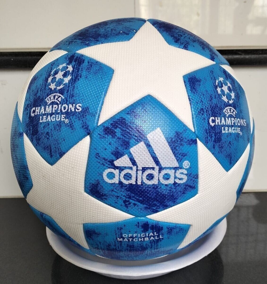 Adidas UEFA Champions League 2018-2019 Finale Official Match Adidas UEFA Champions League 2018-2019 Finale Official Match