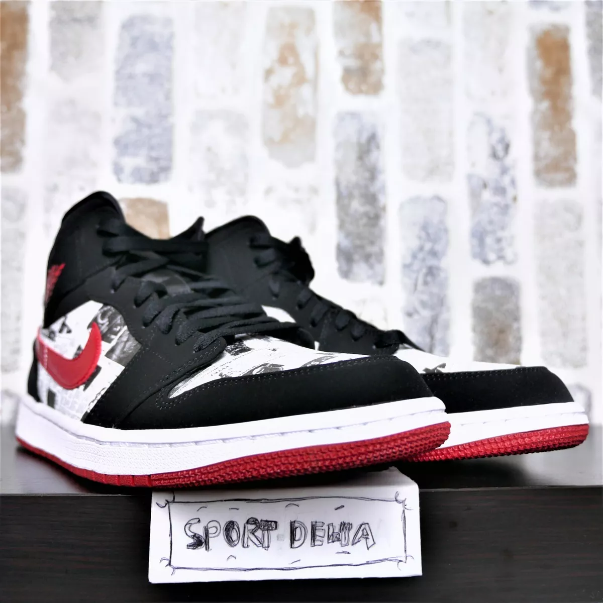 Nike Air Jordan 1 Mid Newspaper Air Times Black/Gym Red 852542-061 Men's sz 11.5
