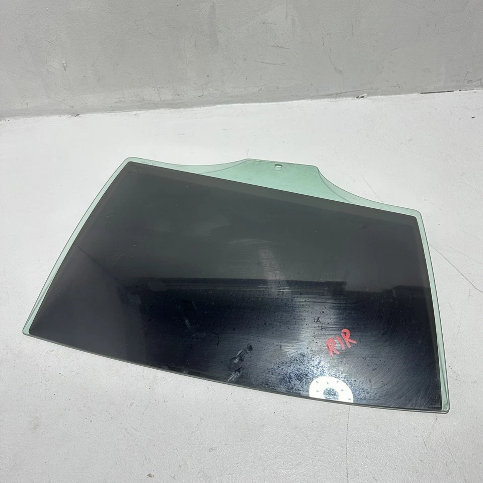 OEM PUERTA TRASERA DERECHA PASAJERO VENTANA CRISTAL 2011-2016 BMW 535I F10 Foto 4 de 4