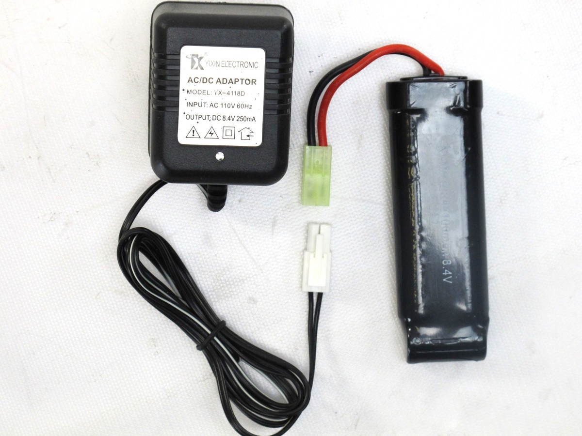 Airsoft Charger & Battery 1100mAh 8.4v Mini Tamiya Plug for