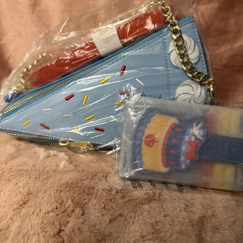 Loungefly Disney Bundle Snow White Cake Crossbody BAG, WALLET, FIGURINE New LE - Picture 12 of 17