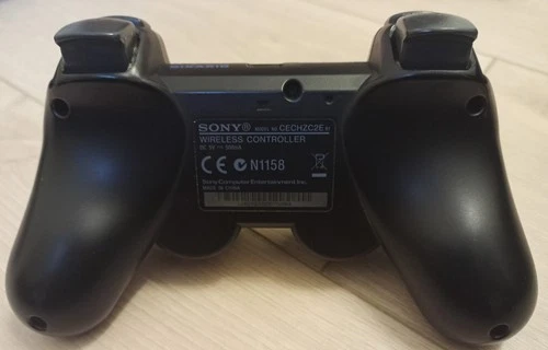 Sony PlayStation 3  Abwärtskompatibel 60GB Spielekonsole - Schwarz (CECHC04) - Bild 7 von 10