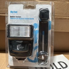 Big Foot Digital Slave Flash with bracket for all DSLR and Point  Shoot Cameras