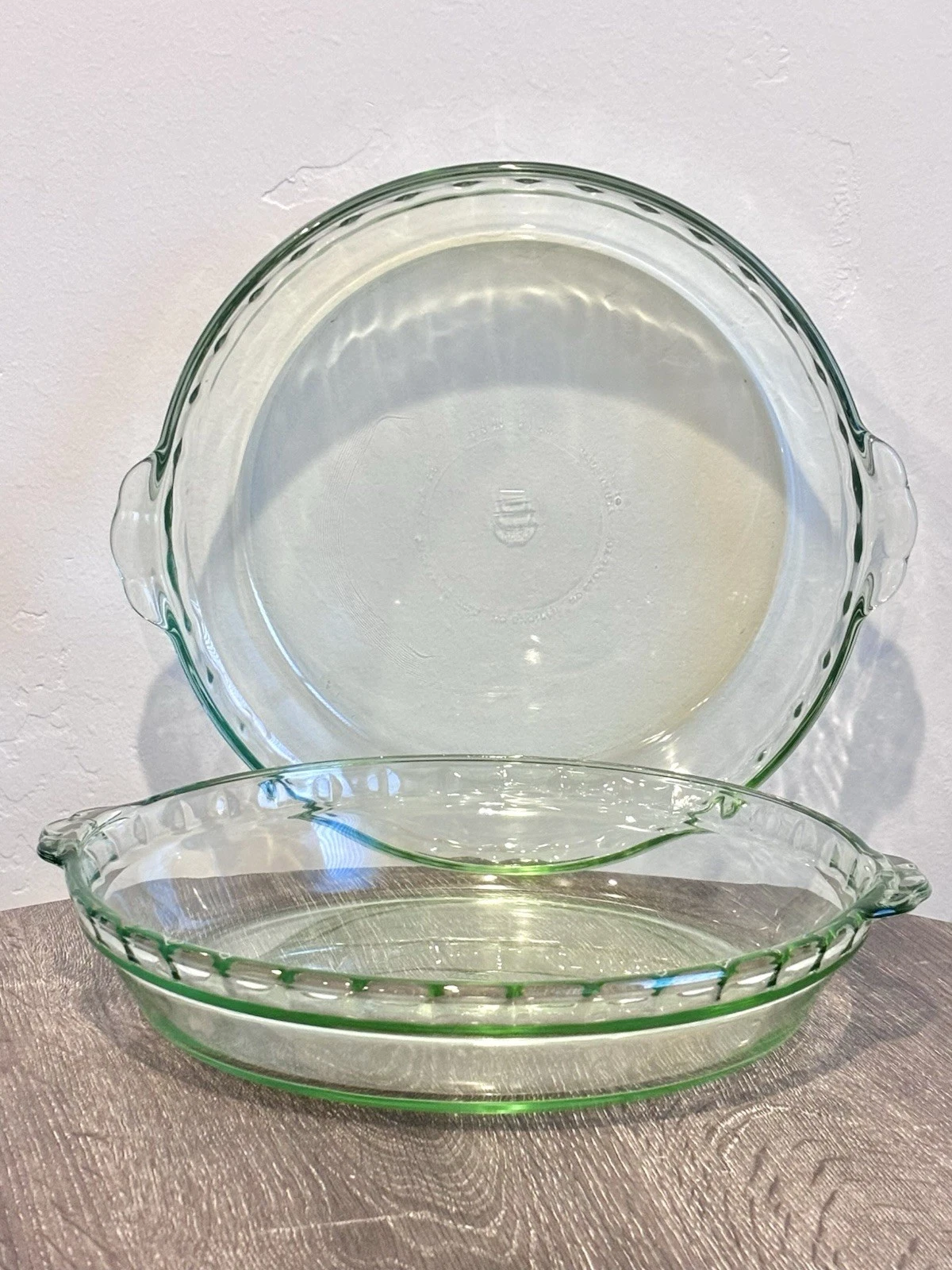 Set Of 2 Martha Stewart MSE Green Fluted Glass Pie Dish w/ Tab Handles 9.5"