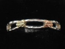 NEW Genuine Black Hills Gold and Silver Womens 2 leaf Ring Size 5 thru 10 w/ Box