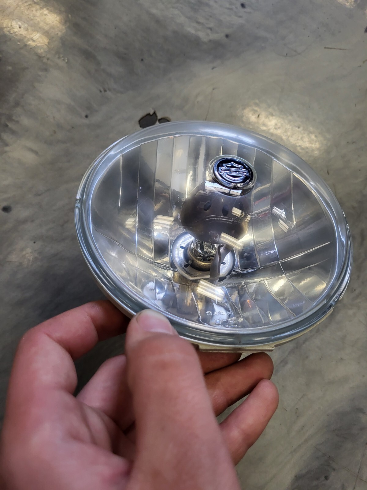 Used OEM Harley Davidson Headlight 6829705B eBay