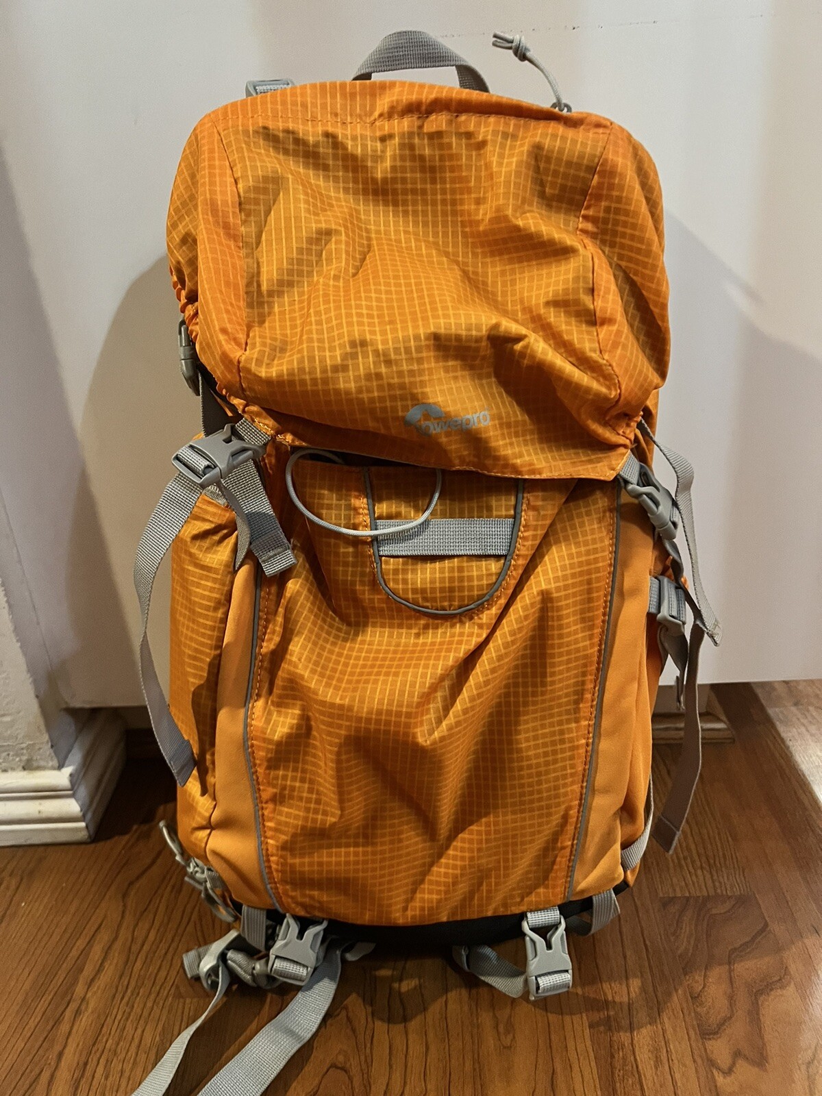 LowerPro Photo Sport 200 AW Hiking Camera Backpack