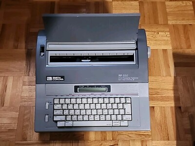 Smith Corona SD 685 Word Processing Typewriter Tested And Works!