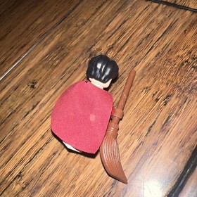 LEGO Harry Potter Minifigure Dark Red Quidditch Outfit with Broom 4737 Genuine