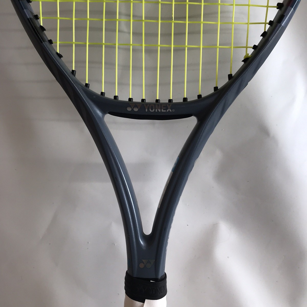 Yonex Vcore 100 300g G2 4 1/4 Tennis Racquet 2020 TOKYO Yonex Vcore 100 300g G2 4 1/4 Tennis Racquet 2020 TOKYO