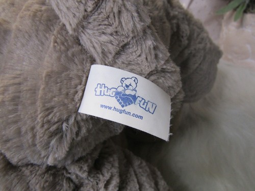 Hug Fun Hippo Want a Hippopotamus for Christmas? Red Ribbon Plush 16" - Picture 3 of 4