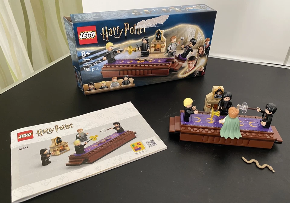 LEGO Harry Potter 76441 Hogwarts Castle: Dueling Club, Foto 1 von 3