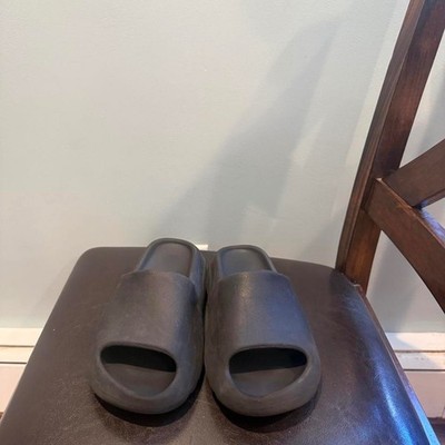 Size 7 - adidas Yeezy Slide Brown