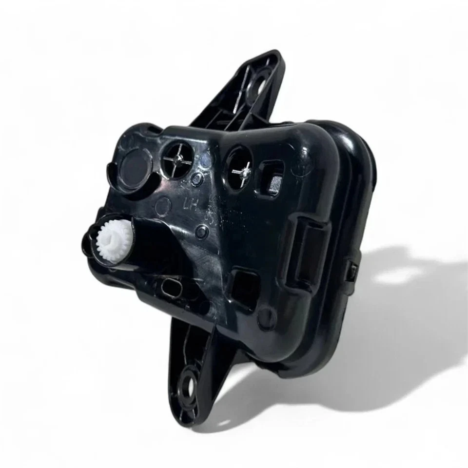 84550845, GM84550845 Left Front Bumper Fog Light LED For 2022-25 GMC Sierra 1500 - Image 3 of 4