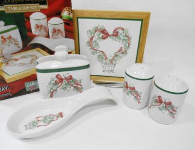   6-pc Corelle CALLAWAY RIBBONS Holiday TABLETOP SET *Spoon Rest Napkin Shakers