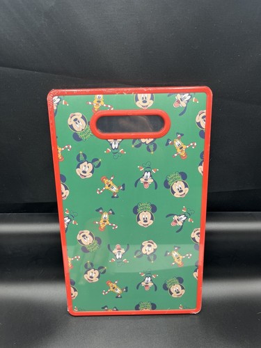Disney The MICKEY MOUSE And Friends Christmas Cutting Board**BRAND NEW** - 第 2/2 張圖片