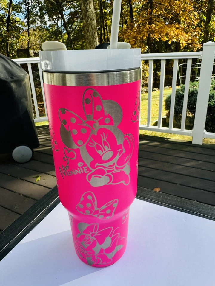 Vaso aislado 40 oz grabado láser con Disney Minnie Mouse y arcos en ROSA Foto 4 de 4