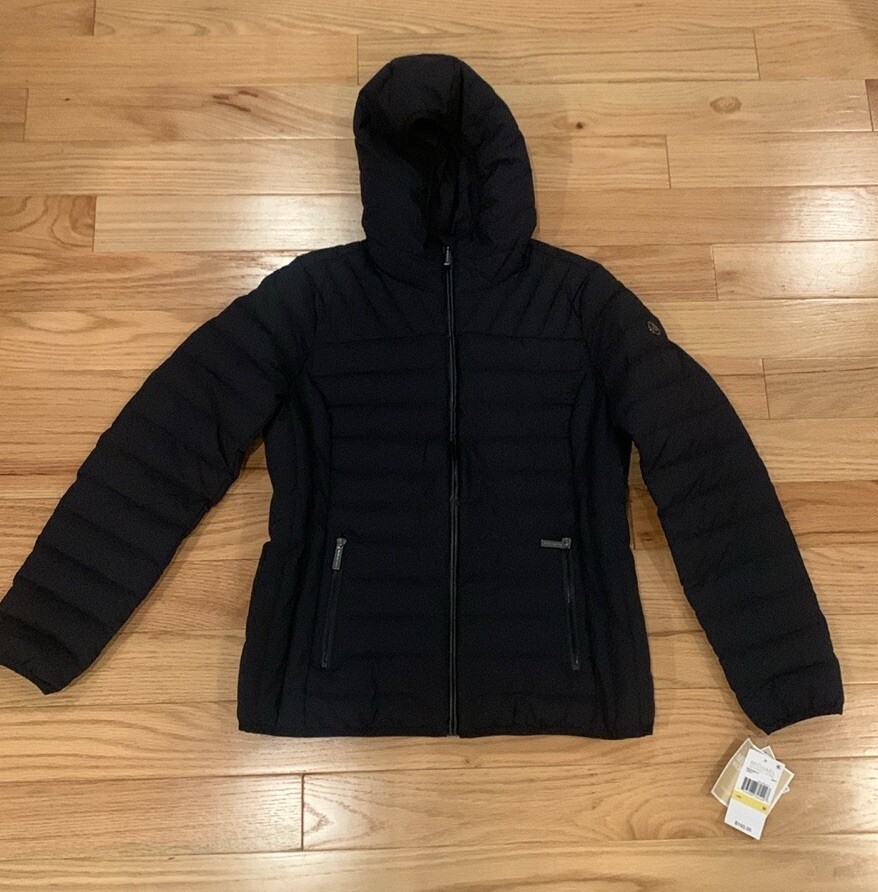 New Michael Kors Ultra Lightweight Down Jacket in Navy size New Michael Kors Ultra Lightweight Down Jacket in Navy size