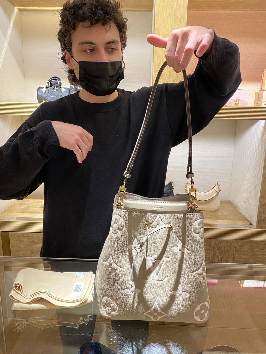 Louis Vuitton N oNo Shoulder Bag MM Beige Leather